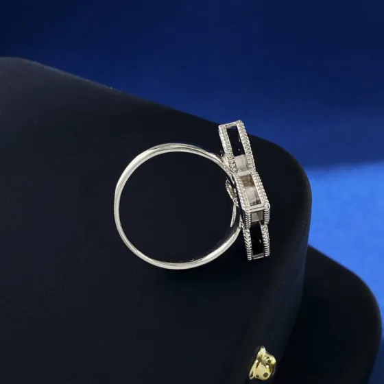 Roberto Coin Princess Flower ring silver-toned white gold with diamond accents 52