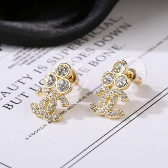 Chanel CC Crystal Stud Earrings earrings Gold-tone metal with clear faceted crystals One Size 1 5cm drop