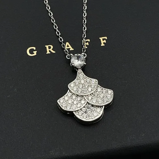 Graff Ginkgo necklace white gold with clear diamonds 45cm