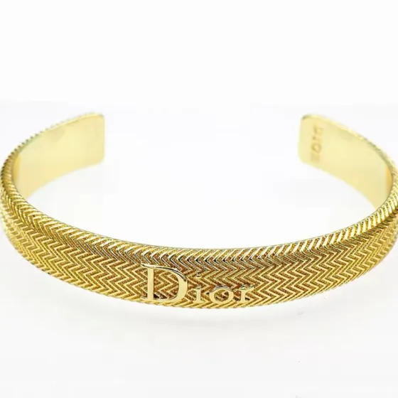 Dior CD New Herringbone Logo Cuff bracelet Gold-tone metal no accent stones One Size open cuff standard 17cm inner circumference
