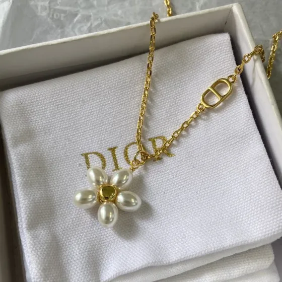 Dior CD Logo Pearl Flower Pendant necklace gold-tone metal white resin pearl 42cm with 5cm extender