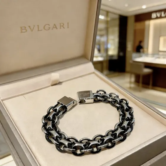 Bvlgari Divas Dream bracelet 18k white gold with black ceramic 19cm