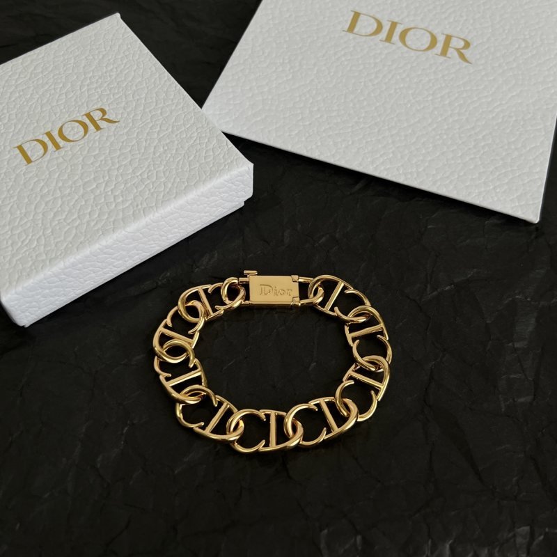 Dior CD Icon Chain bracelet Gold-tone brass no gemstones 19cm