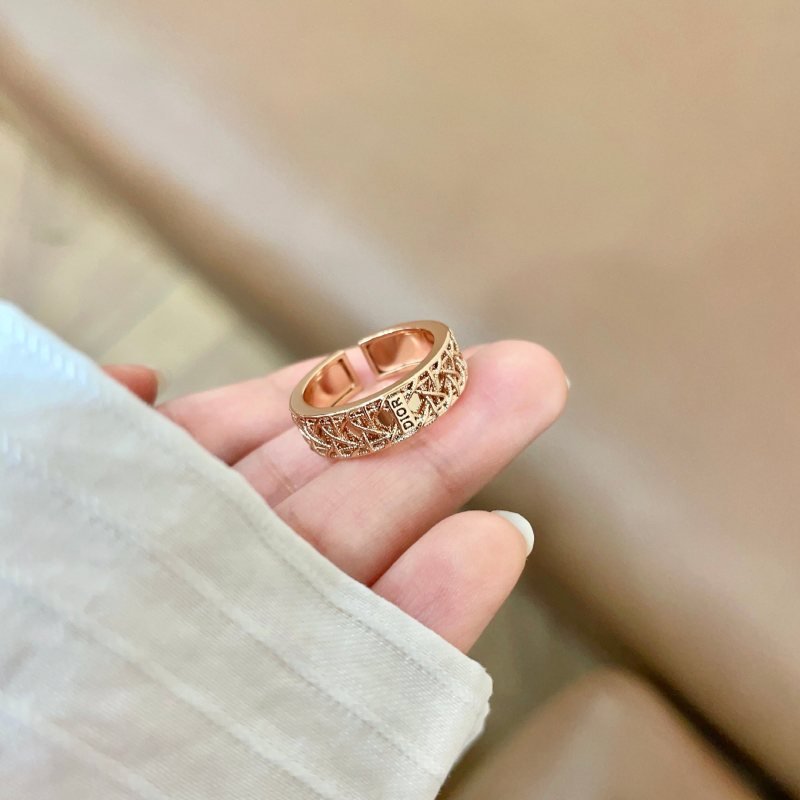 Dior DiorDior CD Cannage Open Ring ring rose gold metal no gemstones adjustable open band fits US sizes 6-8