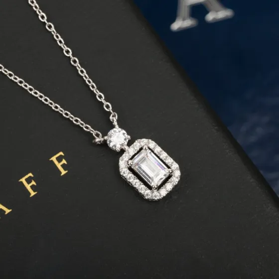 Graff Emerald Cut Halo Diamond Pendant necklace White gold white diamond 40cm