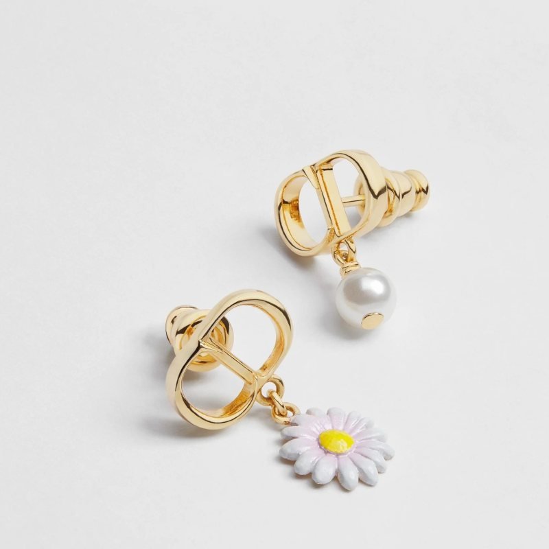 Dior CD Daisy Pearl Asymmetric Earrings earrings Gold-tone metal white resin pearl white-pink enamel daisy with yellow enamel center One Size drop length approx 1 5cm