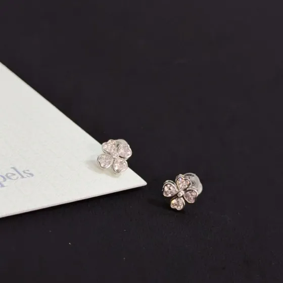 Van Cleef Arpels Frivole earrings white gold with clear diamonds 8mm stud diameter