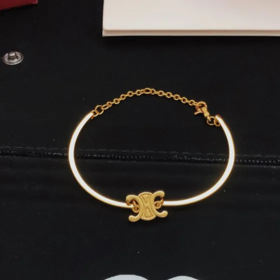 Celine Triomphe bracelet gold-tone metal no gemstones 17cm adjustable chain