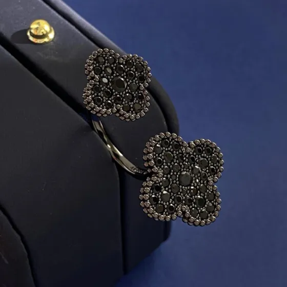 Van Cleef Arpels Alhambra ring gunmetal blackened metal with black gemstones 50