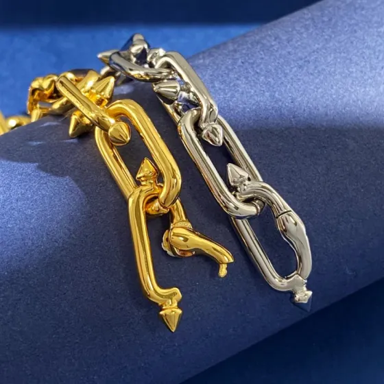 Tiffany Tiffany Titan by Pharrell Williams bracelet polished gold-tone metal polished silver-tone metal no gemstones 7 inches
