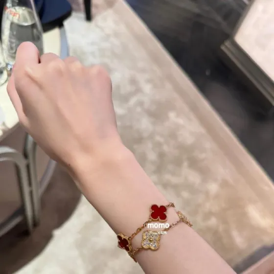 Van Cleef Arpels Alhambra bracelet Rose gold with red carnelian and clear diamond accents 17cm