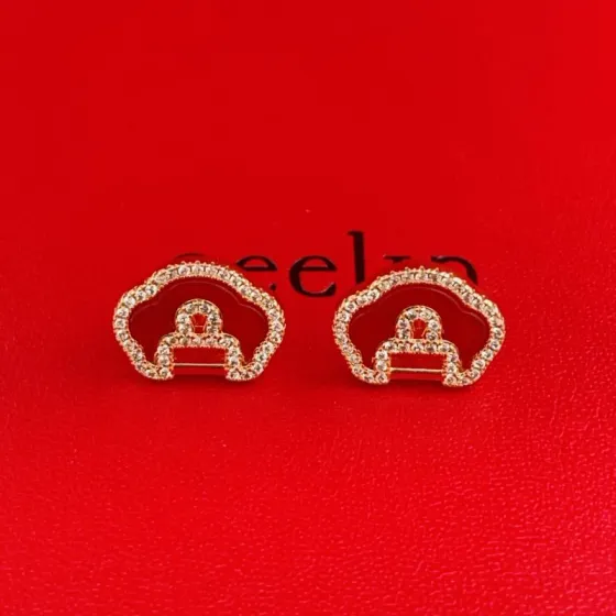 Qeelin Yu Yi earrings rose gold red carnelian clear diamond 10mm stud diameter