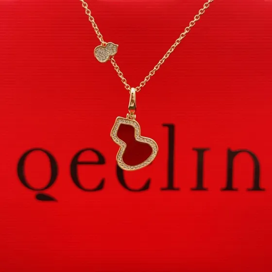 Qeelin Wulu necklace 18K rose gold red carnelian diamond 42cm