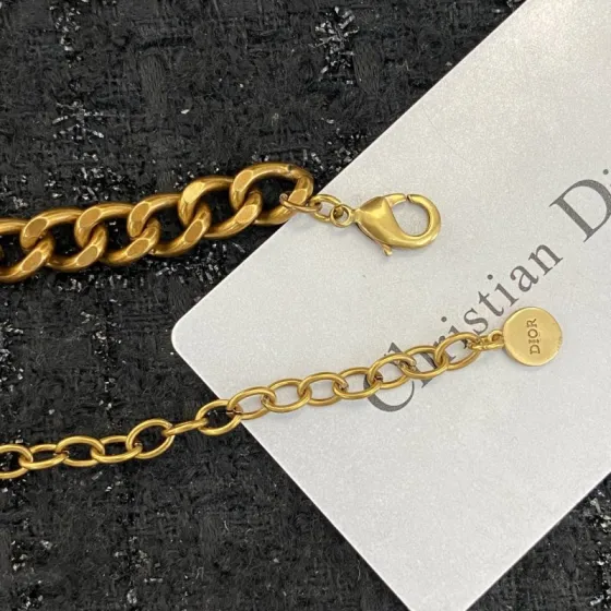 Dior 30 Montaigne necklace antique gold tone metal no gemstones 40cm with 5cm extender chain