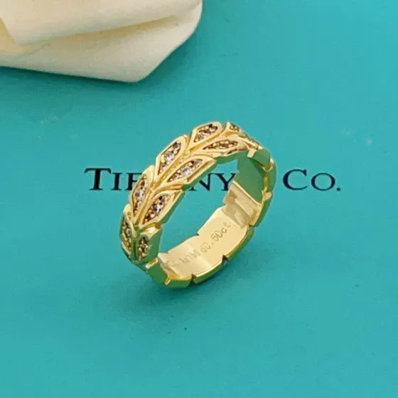 Tiffany Victoria Vine ring yellow gold with clear diamond accents 7