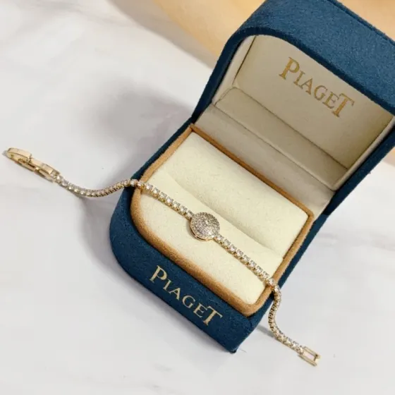 Piaget Possession bracelet 18k yellow gold pave set white diamonds 17cm