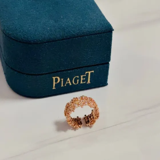 Piaget Sunlight Escape ring rose gold with clear diamond pave adjustable open band