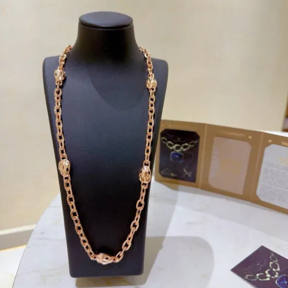 Bvlgari Serpenti necklace Rose gold with black onyx stone accents 50cm