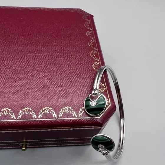 Cartier Amulette de Cartier bracelet White gold green malachite diamond 17