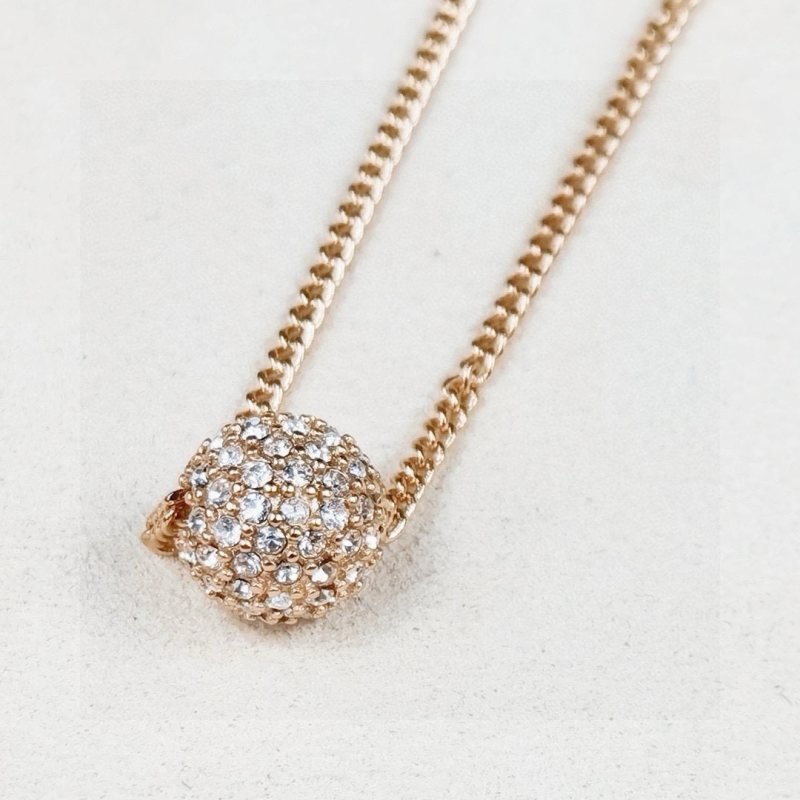 Luxury necklace rose gold