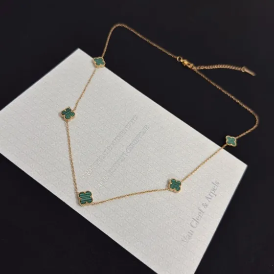 Van Cleef Arpels Alhambra necklace yellow gold green malachite 42cm