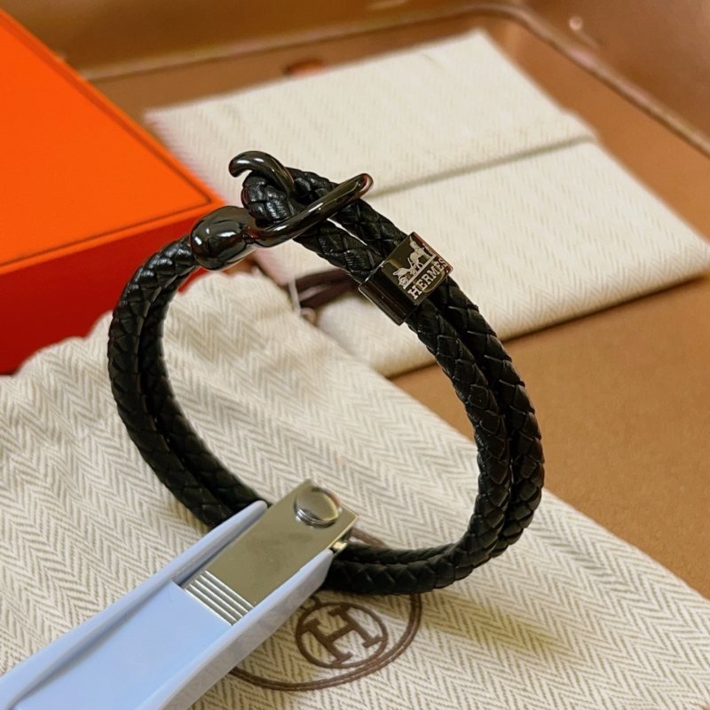 Hermes New H bracelet Black braided leather with gunmetal black hardware 19cm