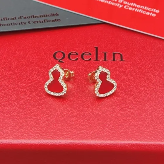 Qeelin Wulu earrings rose gold red carnelian clear diamond 8mm stud length