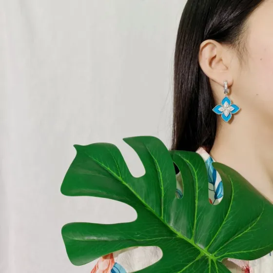 Van Cleef Arpels Vintage Alhambra earrings Silver-toned white gold metal with blue turquoise inlay and clear diamond accents 3 5cm drop length