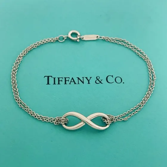 Tiffany Co Infinity bracelet Sterling silver no accent stones 17 8cm
