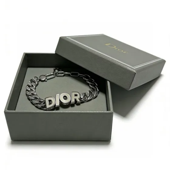 Dior CD Icon Dior Lettering Curb Chain Bracelet bracelet Antique silver-tone metal with light gray enamel lettering 21cm