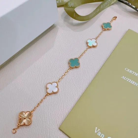 Van Cleef Arpels Alhambra bracelet Rose gold metal with turquoise blue-green white mother-of-pearl and guilloche rose gold four-leaf clover motifs 18cm