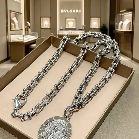 Bvlgari Bvlgari Bvlgari necklace silver-toned metal with pave clear diamonds 60cm