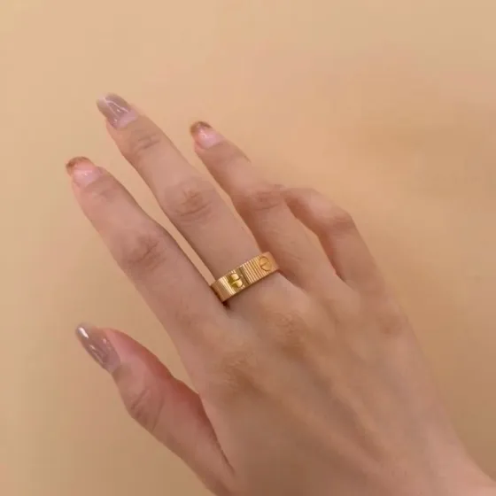 Cartier 14K Series Love Ribbed Ring ring 14K yellow gold no gemstones 7