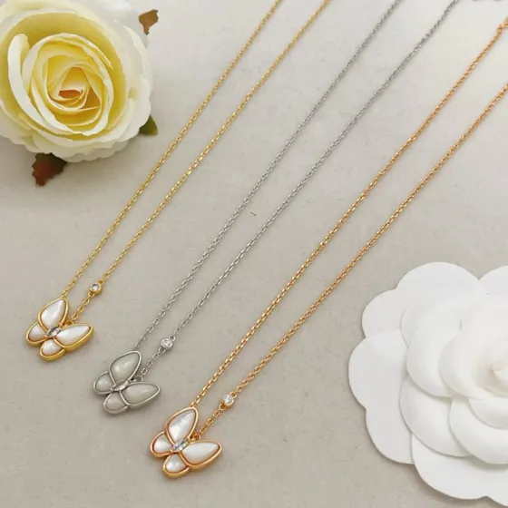 Van Cleef Arpels Two Butterfly necklace Yellow gold white gold with white mother-of-pearl and diamond 42cm