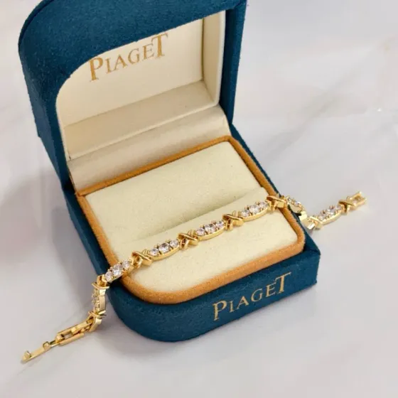 Piaget X Link Diamond Bracelet bracelet Yellow gold with clear white diamonds 18cm