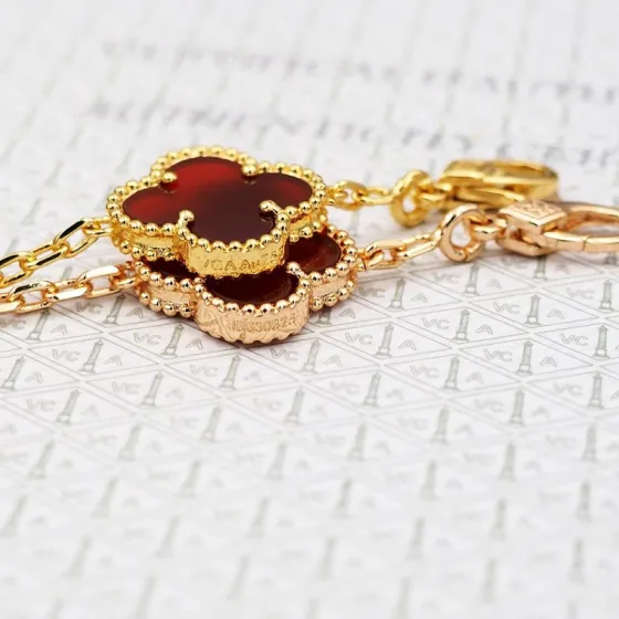 Van Cleef Arpels Vintage Alhambra bracelet Yellow gold carnelian red clear diamond 18cm