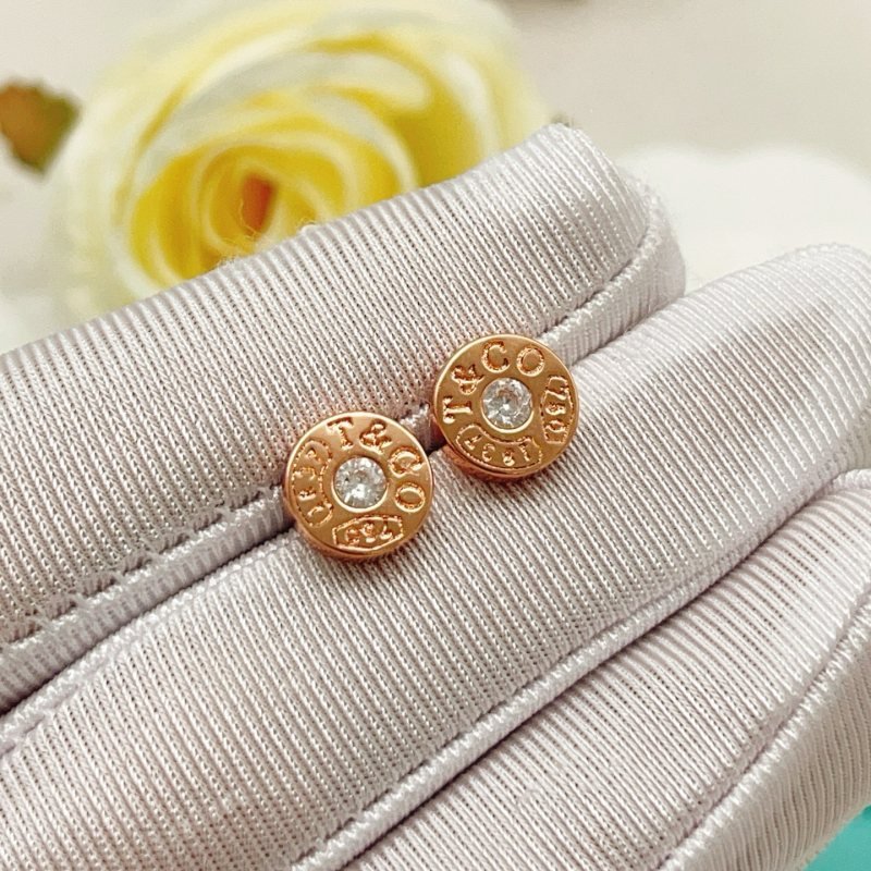Tiffany 1837 Circle Stud Earrings earrings Rose gold metal with clear diamond accent 6mm stud diameter