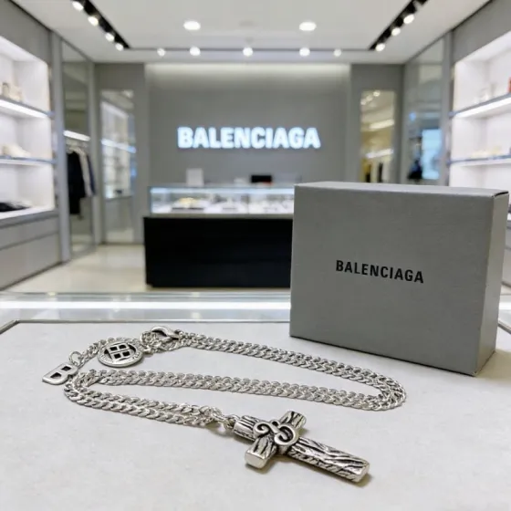 Luxury necklace