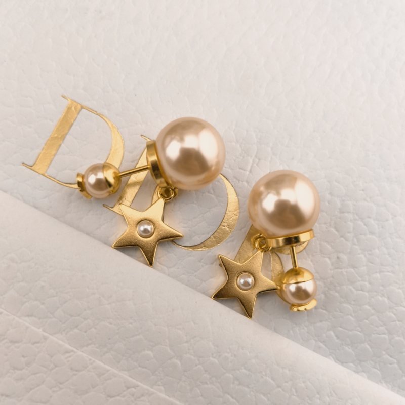 Dior Tribales earrings Gold-tone metal with champagne pink and white resin pearls One Size