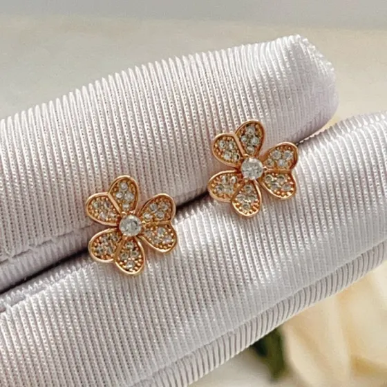 Van Cleef Arpels Frivole earrings rose gold with clear diamonds 9mm stud diameter