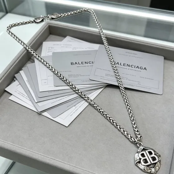 Luxury necklace
