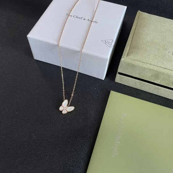 Van Cleef Arpels Two Butterfly necklace Rose gold white mother-of-pearl diamond 42cm