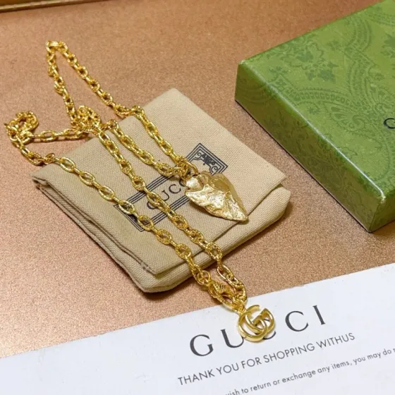 Gucci Anger Forest Arrowhead Pendant necklace gold-tone metal 60cm