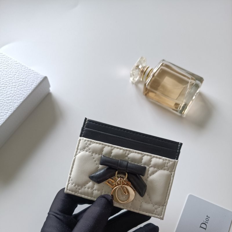 Dior Lady Dior card holder white and black lambskin with gold-tone metal hardware 10 5cm x 8cm x 0