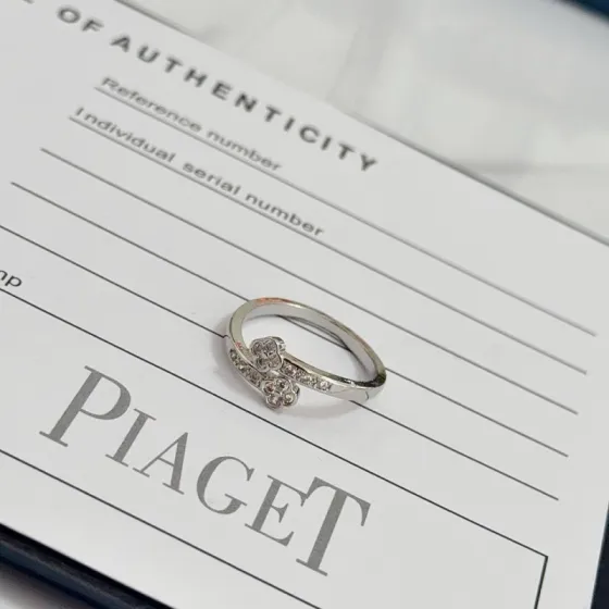 Piaget Rose ring silver white gold with clear diamonds 52