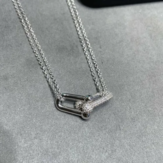 Tiffany HardWear Double Link Pendant necklace Silver-toned metal with clear pave diamonds Rose gold-toned metal with clear pave diamonds Yellow gold-toned metal with clear pave diamonds 45cm
