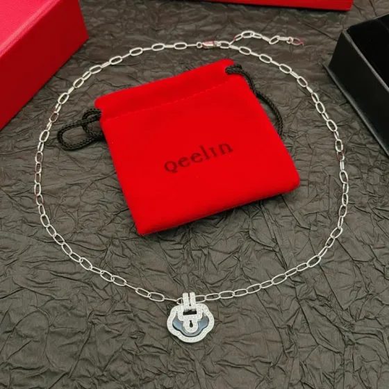 Qeelin Yu Yi necklace Silver-toned metal with clear diamond accents and black ceramic inlay 42cm