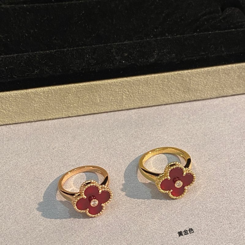 Van Cleef Arpels Vintage Alhambra ring Yellow gold Rose gold red carnelian diamond US 7