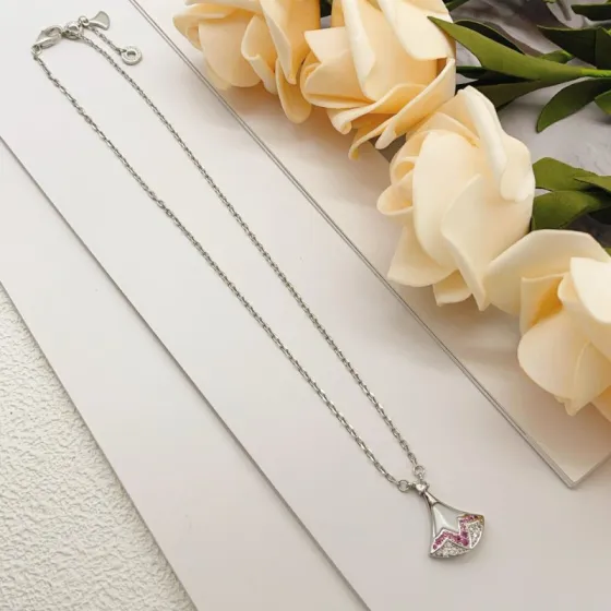 Bvlgari Divas Dream necklace silver-toned metal white mother-of-pearl pink gemstones clear diamonds 40-45cm adjustable