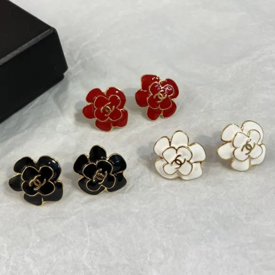 Chanel Camellia CC Stud Earrings earrings Gold-tone metal with red black or white enamel 2cm diameter